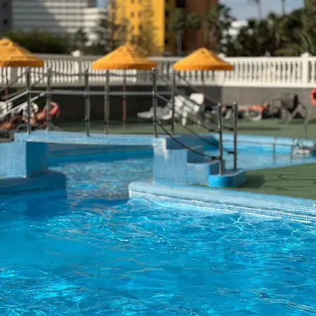 Olympia Palmalicious Apartment